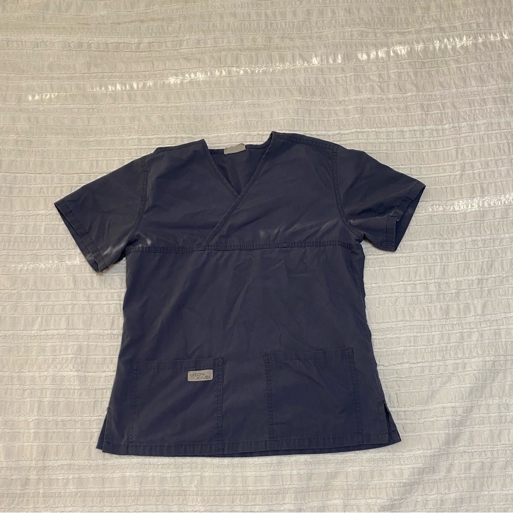 Scrub top